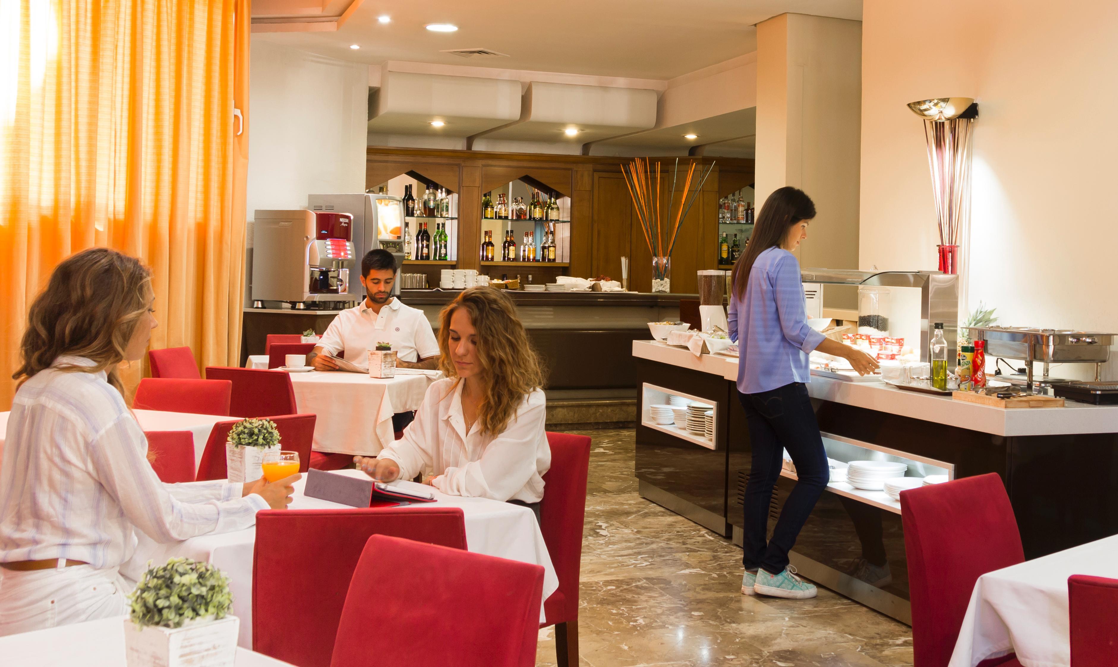 Pasarela Hotel Sevilla
